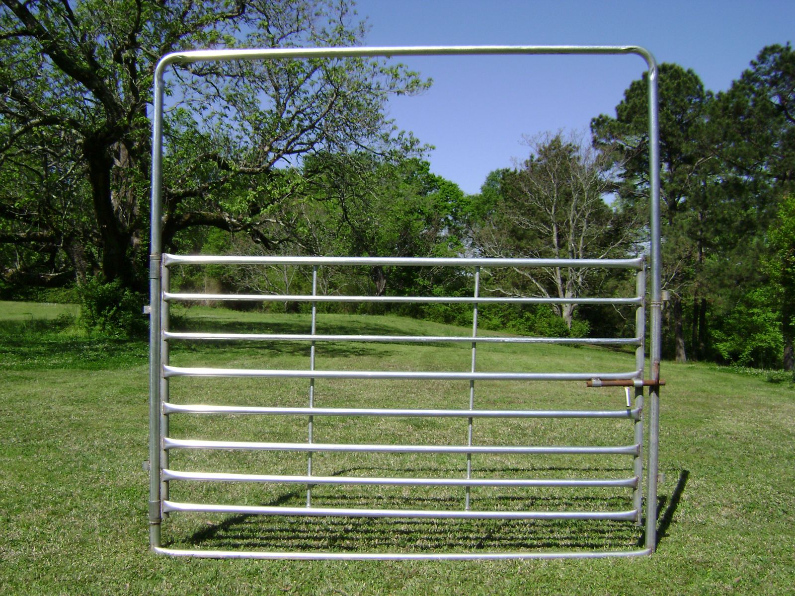 Best HD Pictures about  Allen Gate And Panel  with No AI Images